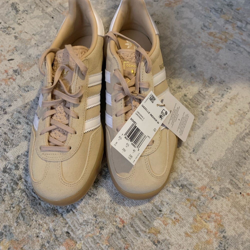 Adidas Gazelle (NWT)